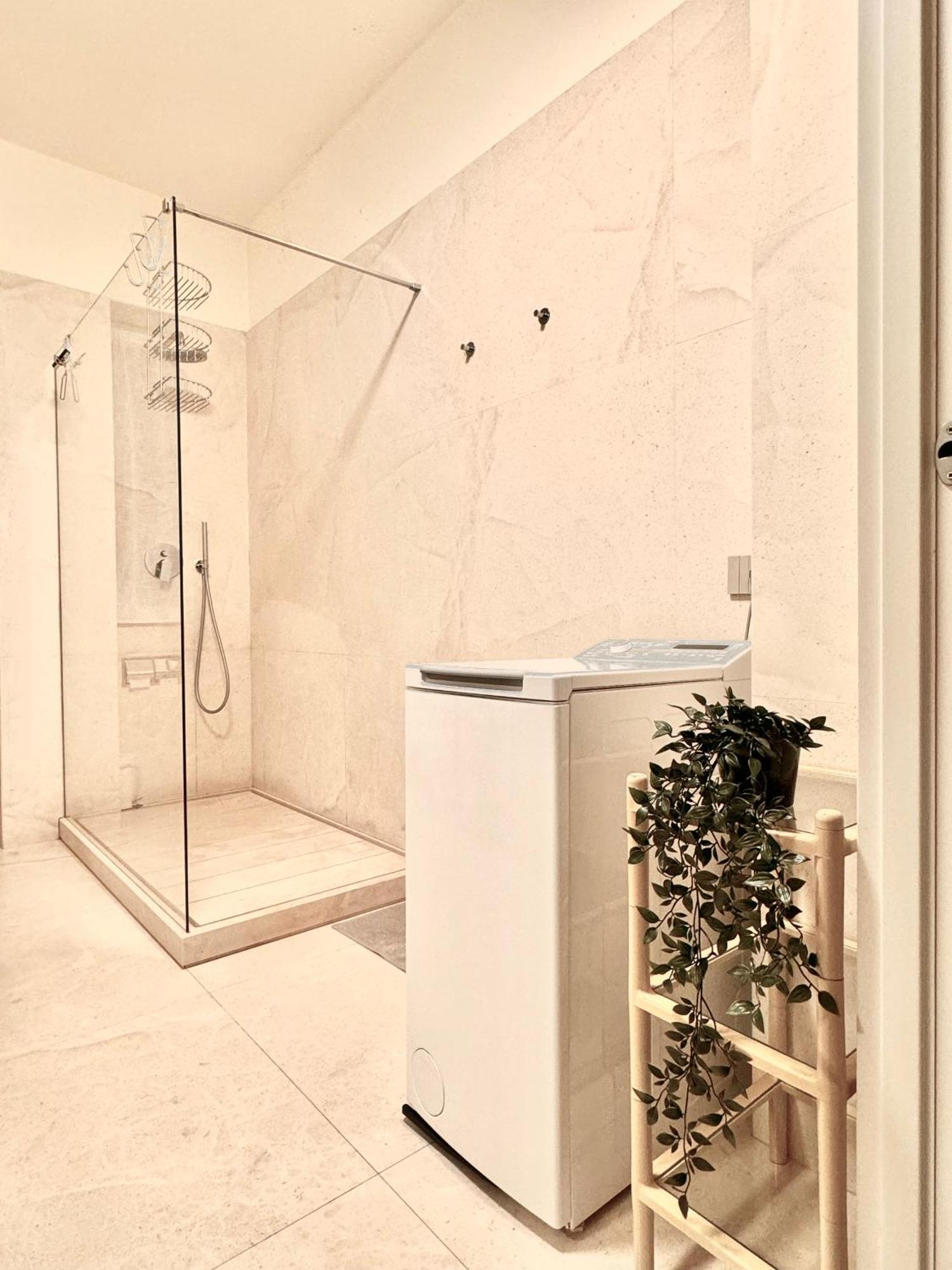 W83 Como Lake House エクステリア 写真